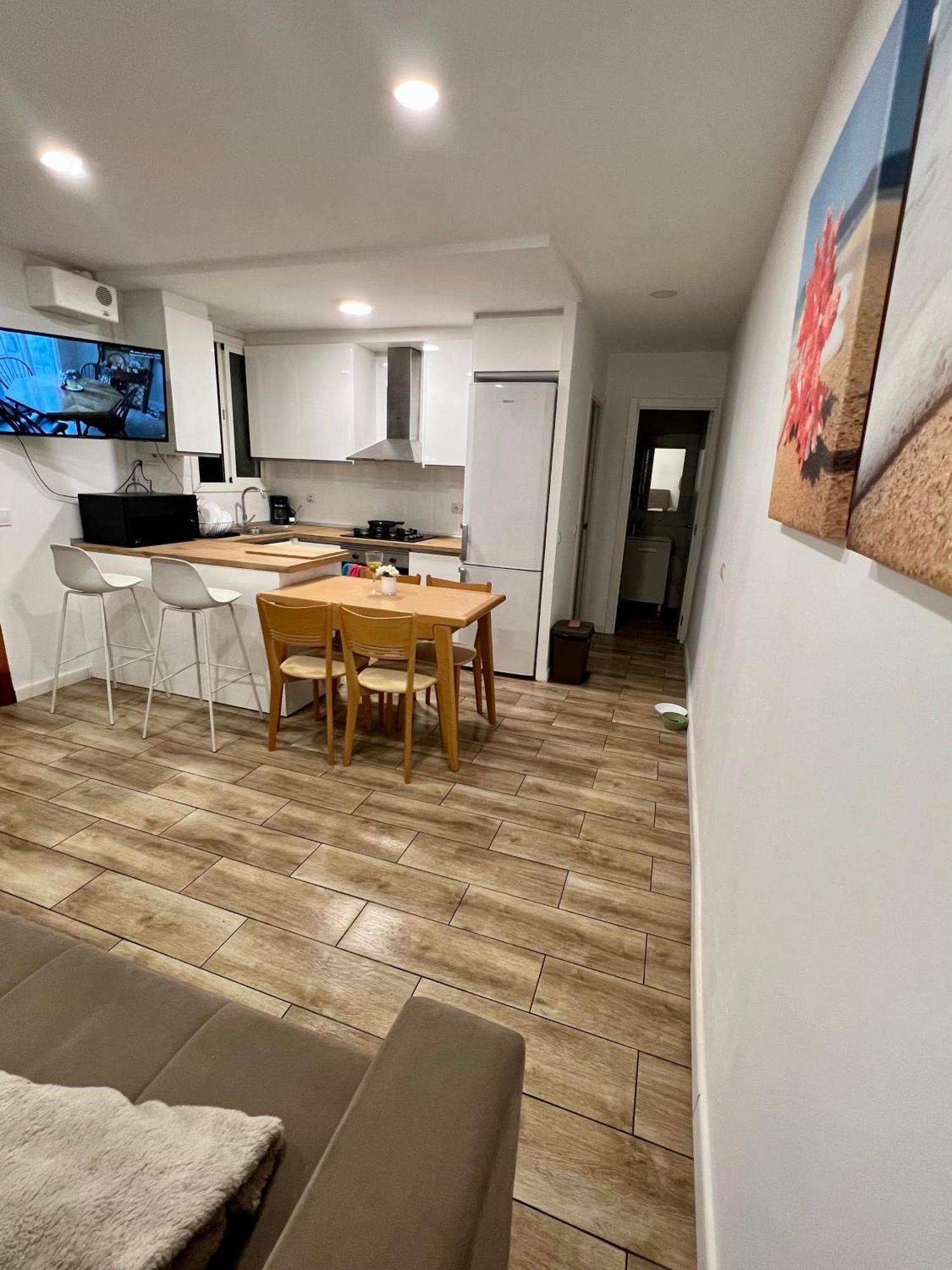 バルセロナApartamento Excepcional A Un Minuto De La Mejor Playaアパートメント エクステリア 写真